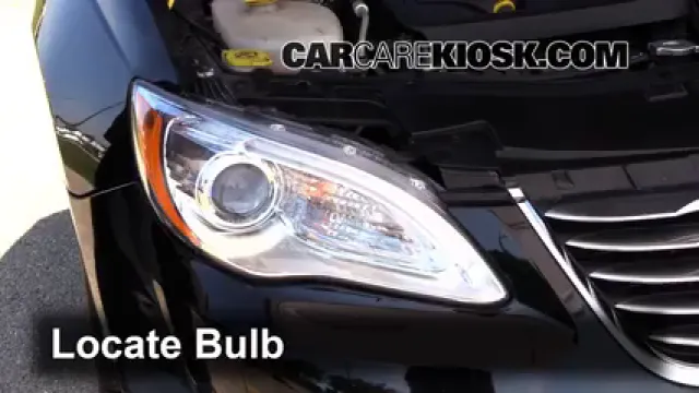 2011 Chrysler 200 Touring 2.4L 4 Cyl. Convertible (2 Door) Éclairage Feux de stationnement